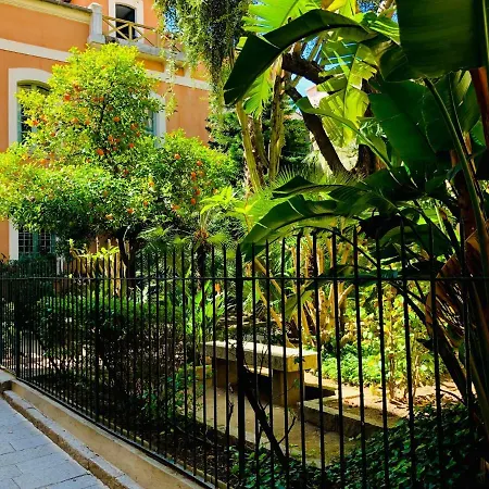 Vieille Ville Appartement *